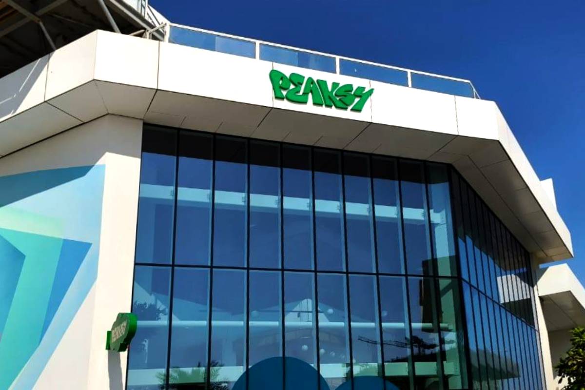 Outdoor Facade Signs package of Blade Sign & main Sign for Peaksy At Yas Island Abu Dhabi