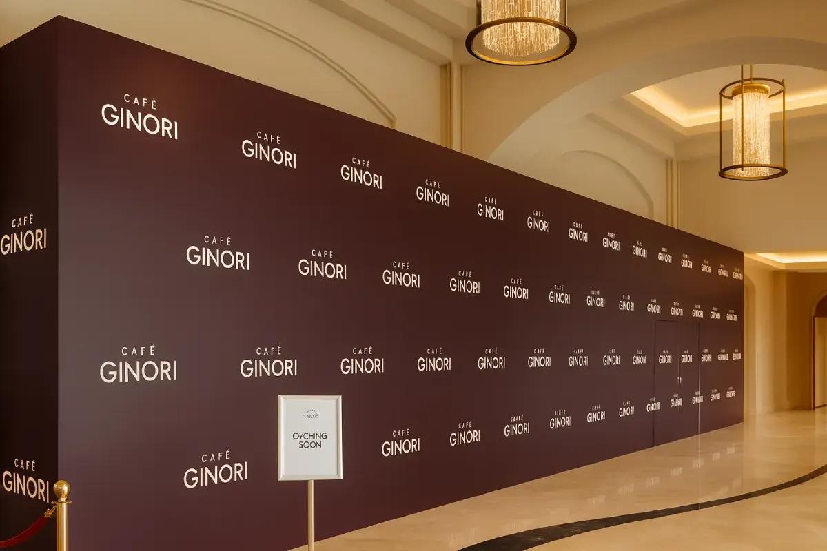 Mall Hoarding Branding